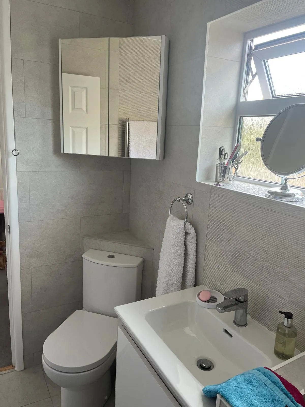 Bathrooms in Croydon by Hills Maintenance & Repairs