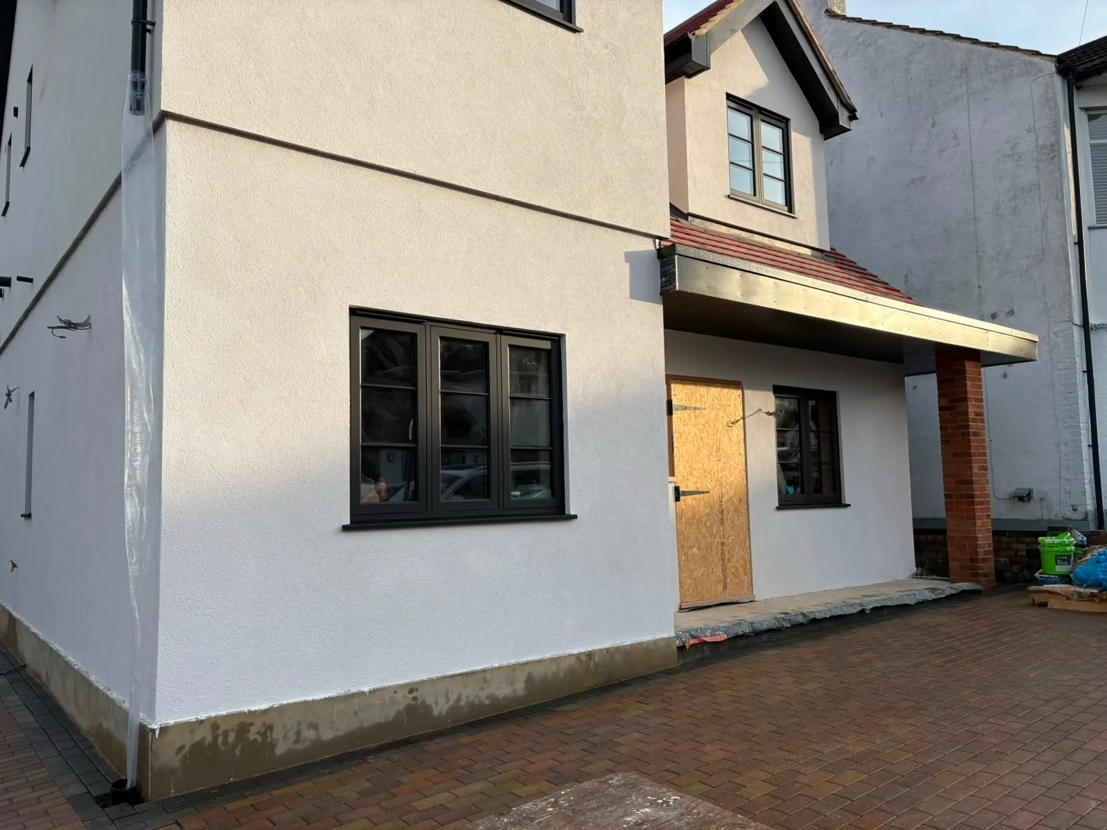 Plastering in Croydon by Hills Maintenance & Repairs